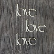 Lepenkový výrez - love